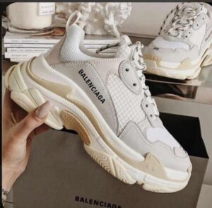 Tenis Triple S Hombre AAA