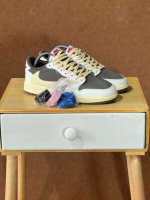 Tenis SB Dunk Travis Scott Hombre AAA