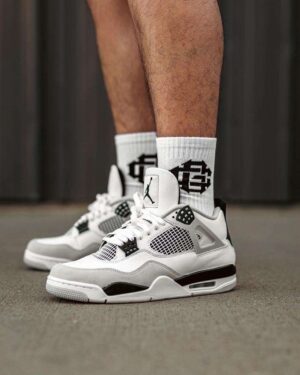 Tenis Retro 4 Black Hombre AAA