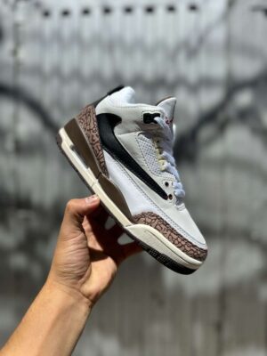 Tenis Retro 3 Travis Scott Coffee Hombre AAA