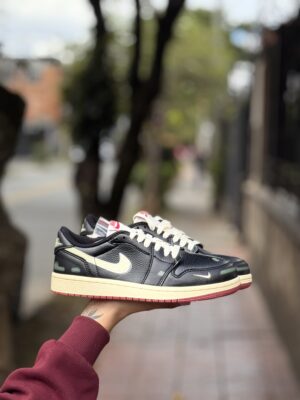 Tenis 1 Low OG “Nigel” Hombre AAA